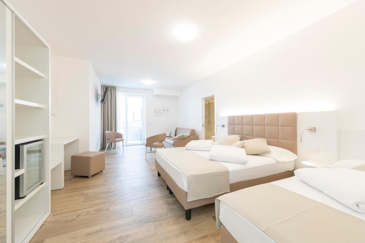Gabbiano Hotell Malcesine Eksteriør bilde
