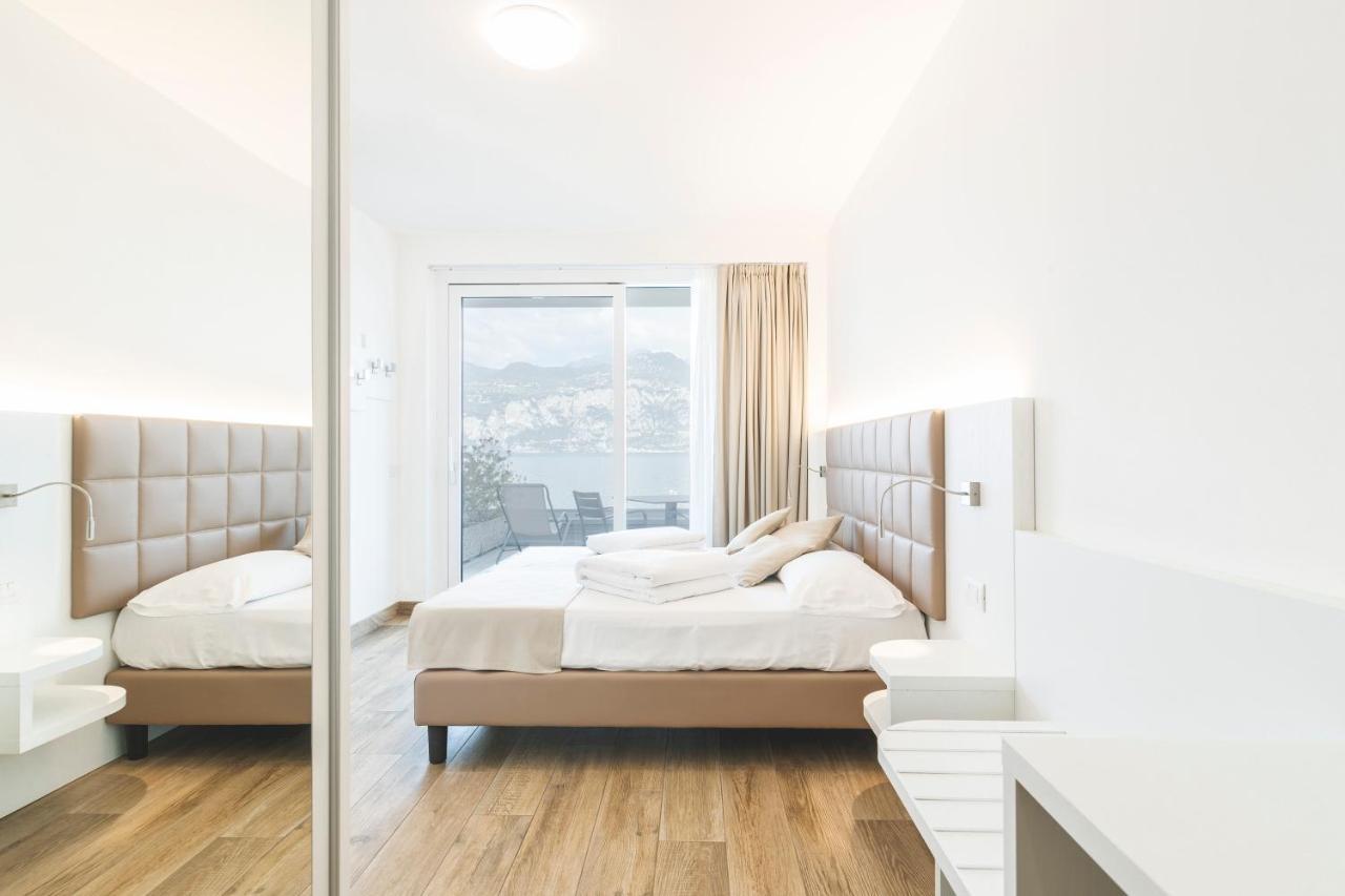 Gabbiano Hotell Malcesine Eksteriør bilde