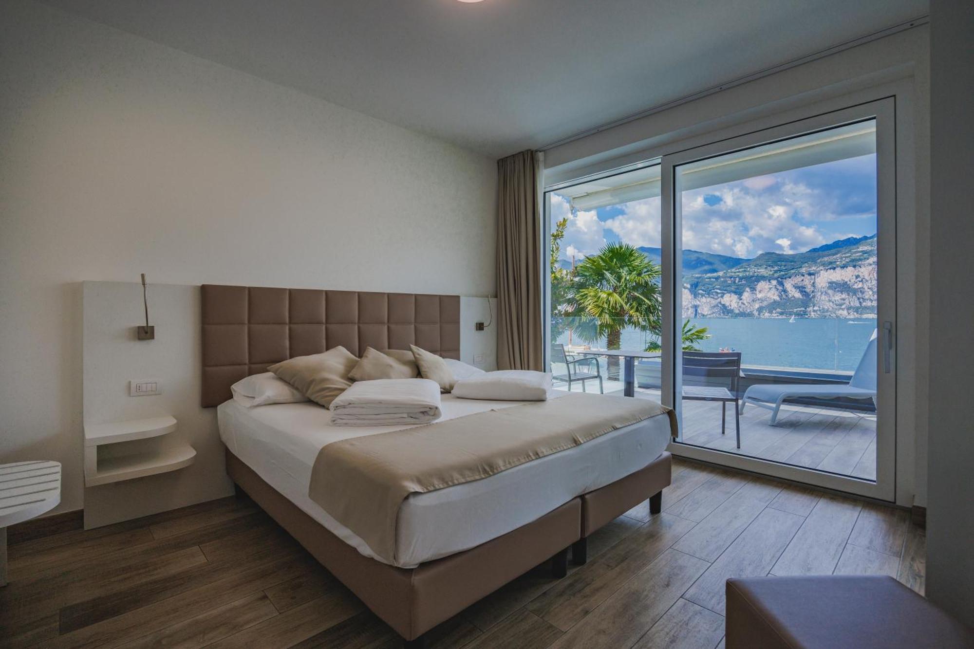 Gabbiano Hotell Malcesine Eksteriør bilde
